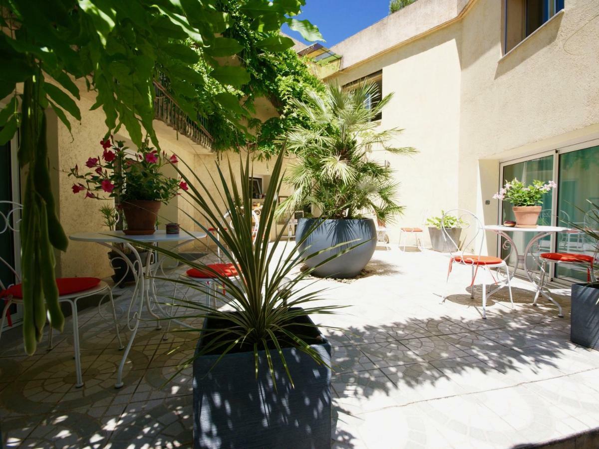 Couette Et Cafe Montpellier Exterior foto