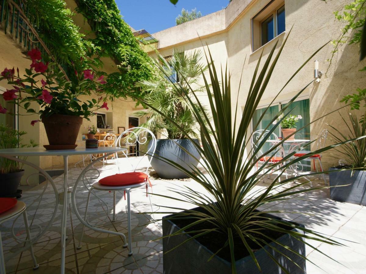 Couette Et Cafe Montpellier Exterior foto